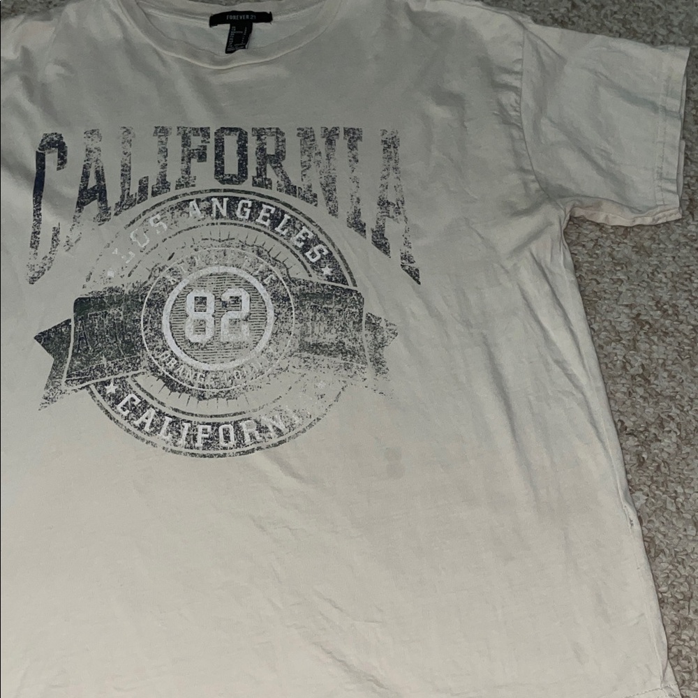 Forever 21 California Graphic T-Shirt - Picture 4 of 6